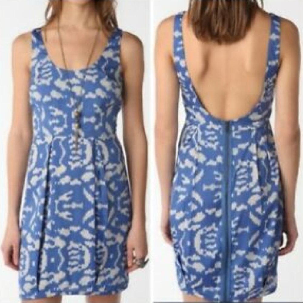 UO SILENCE & NOISE Dress Ikat Print Open Back Blue